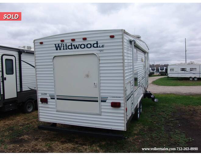 2006 Wildwood LE 25BGSS Fifth Wheel at Volkert Sales LC STOCK# 6A236945 Photo 4