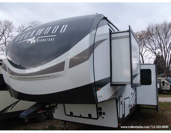 2023 Rockwood Ultra Lite 2891BH Fifth Wheel at Volkert Sales LC STOCK# P1903391 Photo 2
