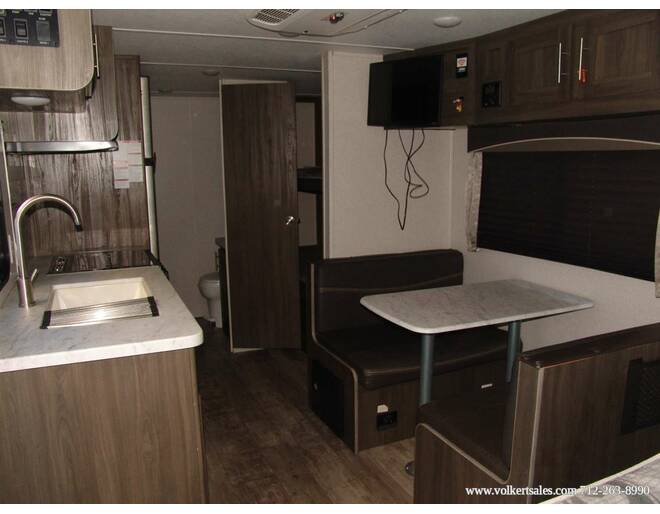 2020 Shasta 18BH Travel Trailer at Volkert Sales LC STOCK# LE014693 Photo 15